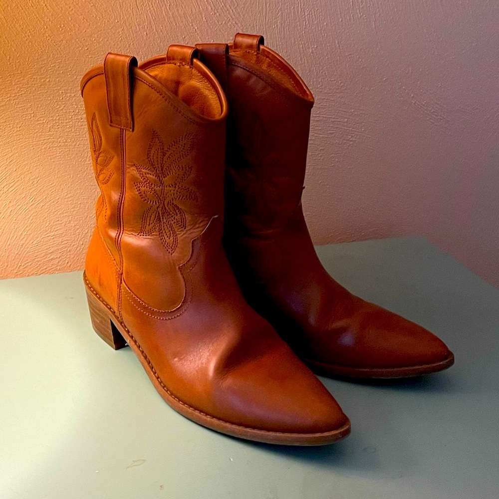Sezane Spring/Summer 2020 Western Boots 39